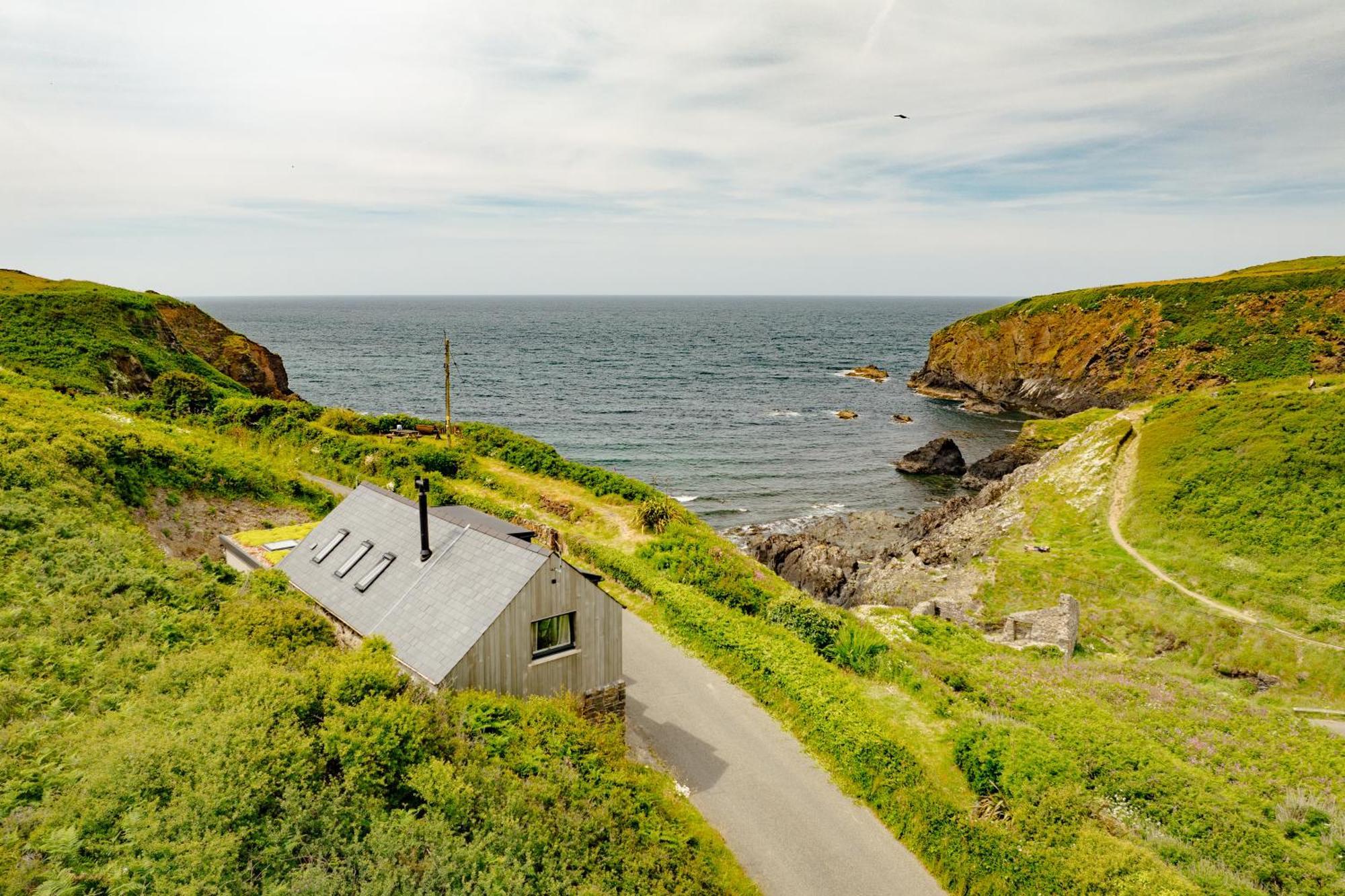 Cliff-Top Cottage On Coast Path W/Panoramic Views Trevine Экстерьер фото
